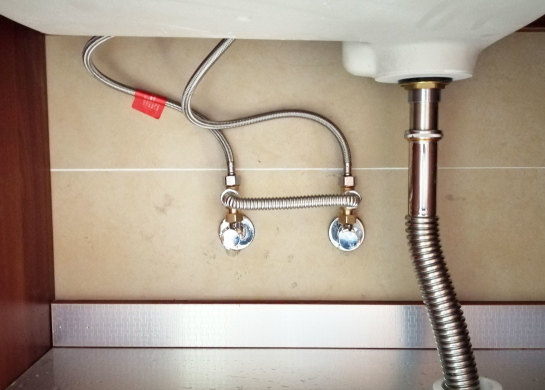 零冷水無回水管安裝圖,使用冷水會出現(xiàn)熱水嗎? 零冷水無回水管安裝圖,使用冷水會出現(xiàn)熱水嗎?