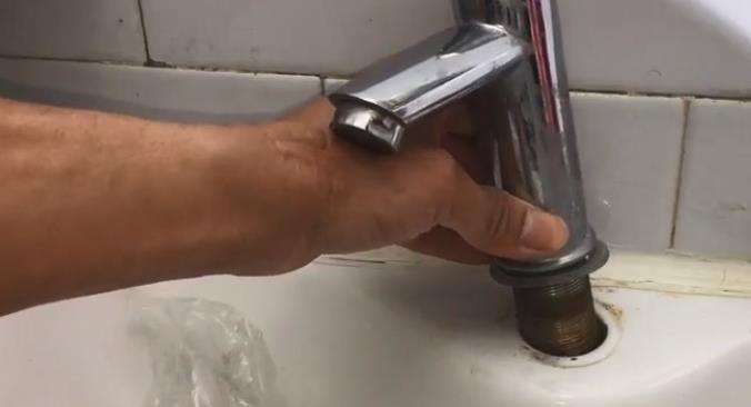 衛(wèi)生間臺盆水龍頭拆卸圖解,6張步驟大圖帶你全程拆卸! 衛(wèi)生間臺盆水龍頭拆卸圖解,6張步驟大圖帶你全程拆卸!